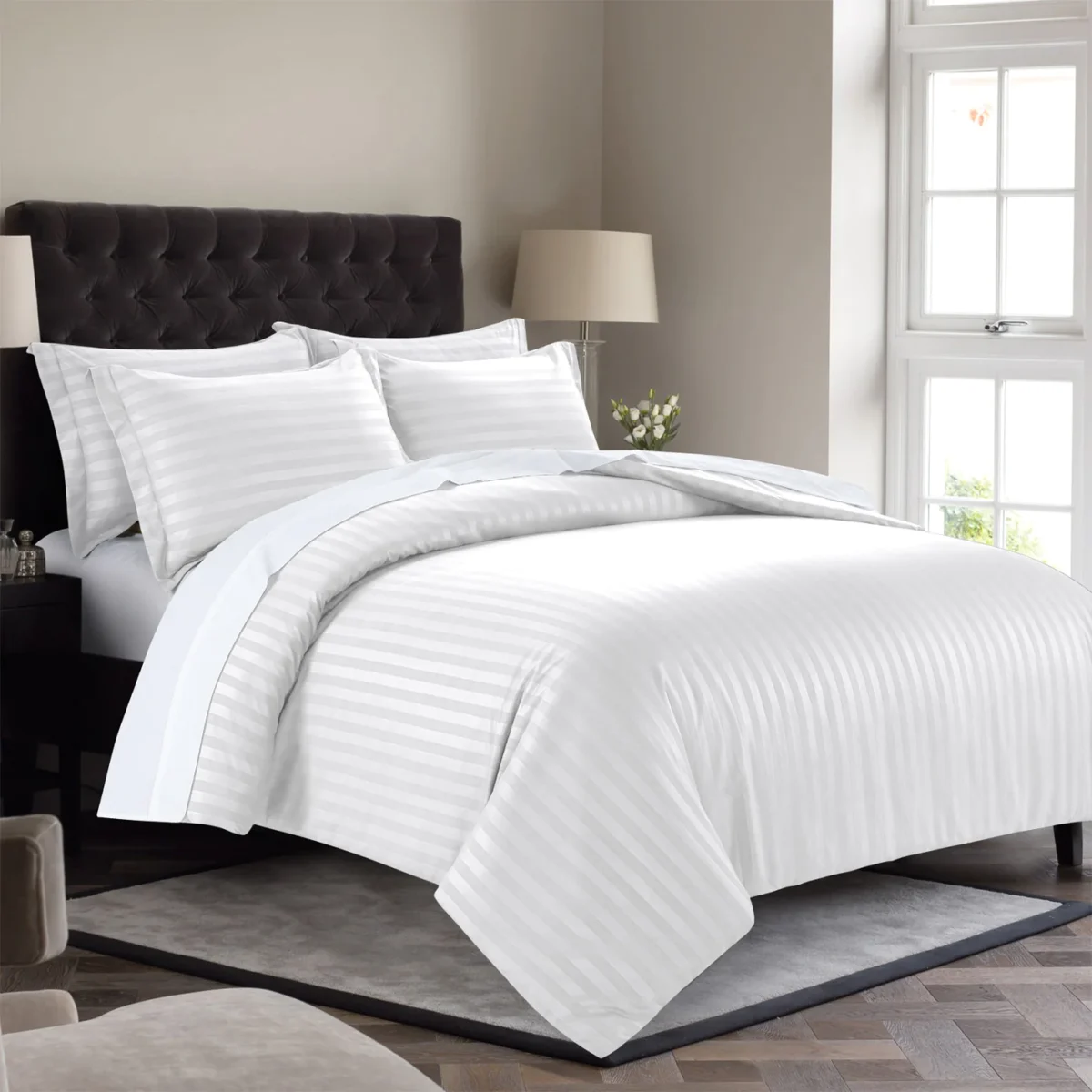 300tc 3cm stripe Oxford Style White Duvet Cover - Image 1